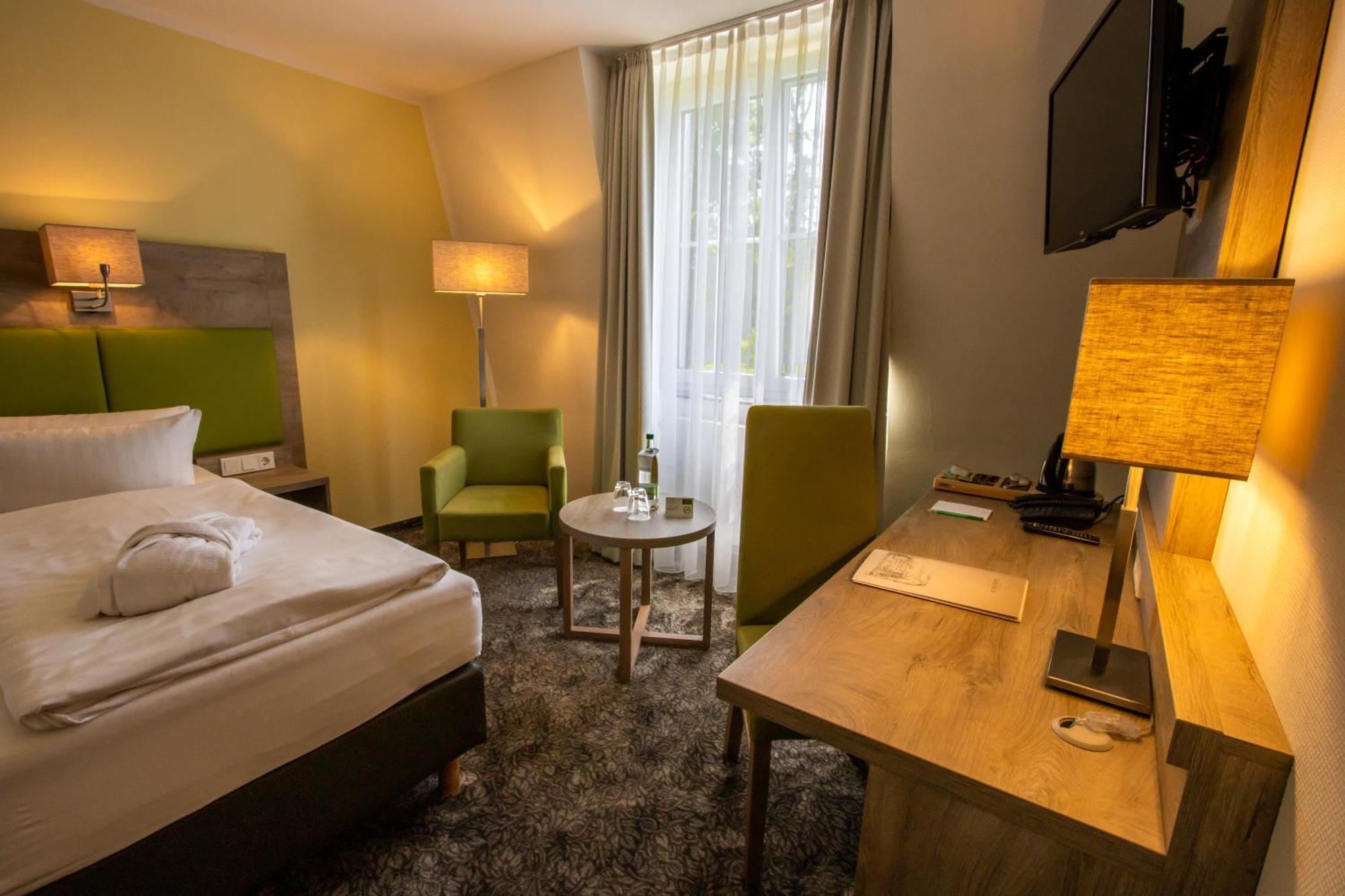 Berg & Spa Hotel Gabelbach Илменау Екстериор снимка